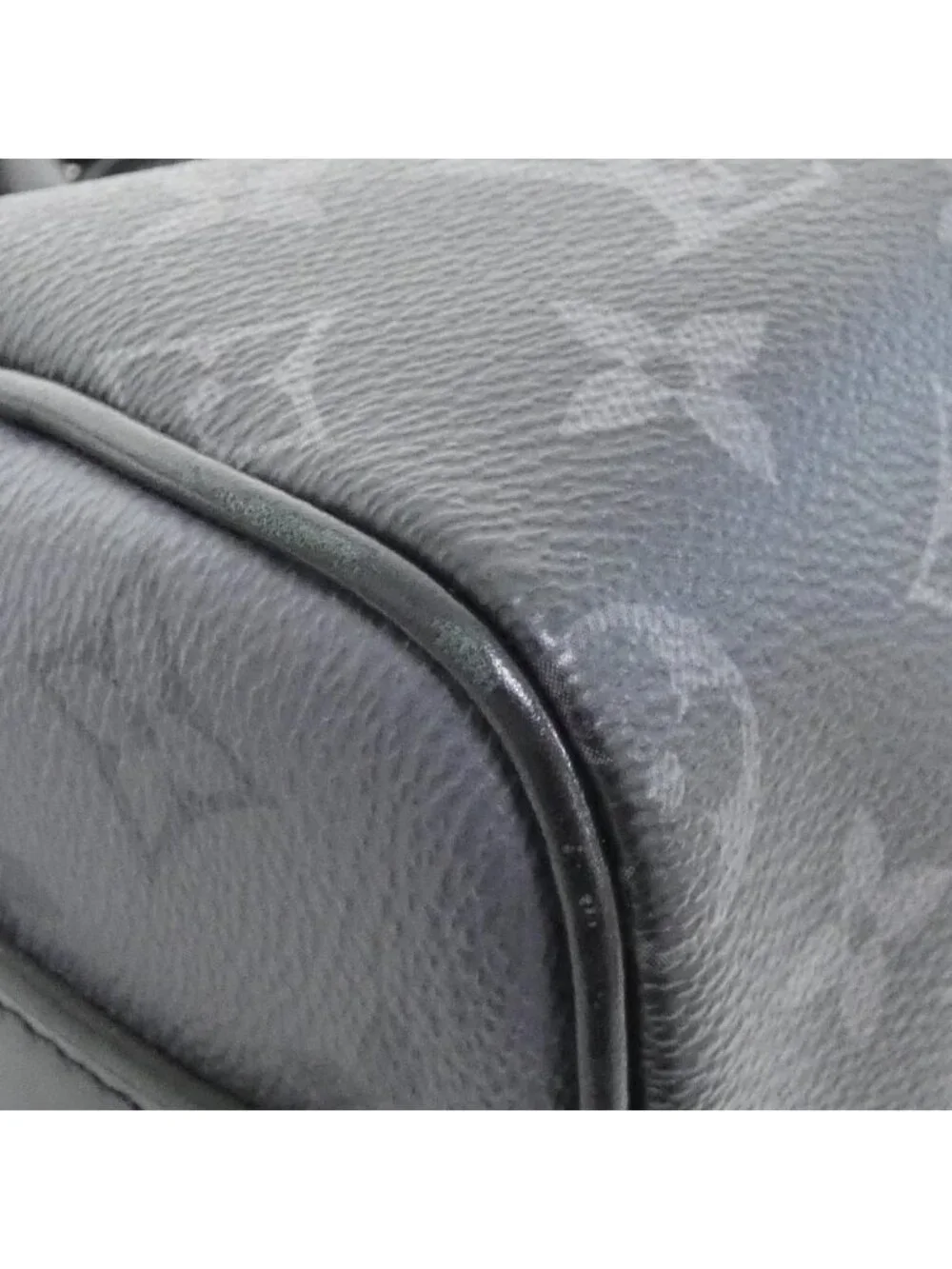 Louis Vuitton Monogram Eclipse Reverse Keepall Bandouliere 25 Boston Bag